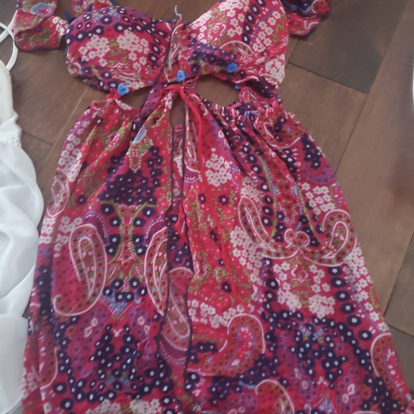 Lingerie dresses size Xl one pink and white the other pink with colorful pattern - Picture 2 of 3